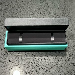 Tiffany & Co.‎ bracelet box